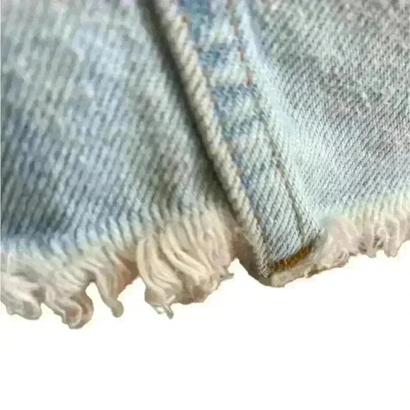 TOPSHOP light blue faded Unfinished bottom hem JEAN JACKET never worn 14 - Picture 9 of 10